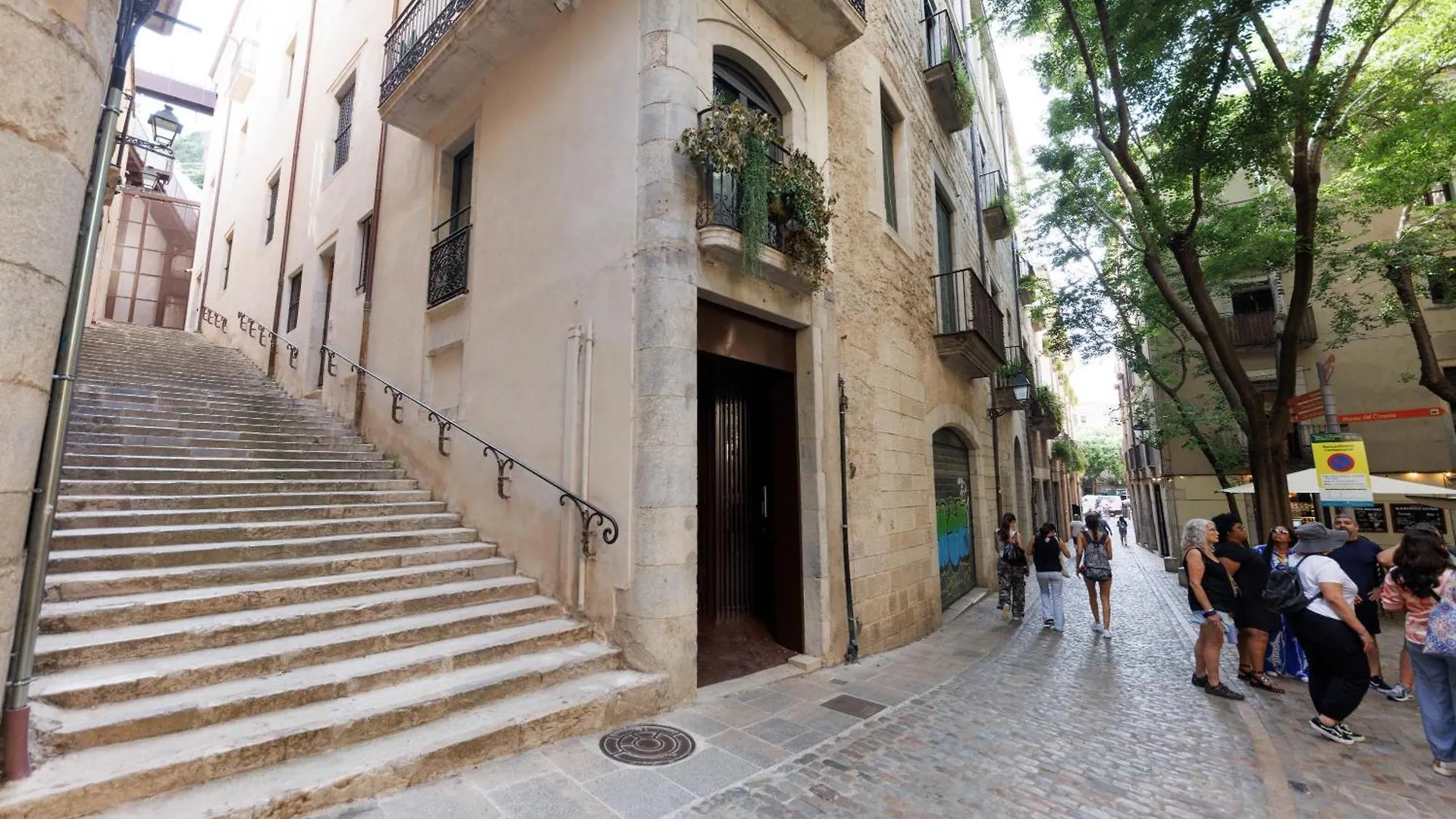 Bravissimo Vivaldi 1A, Monthly Apartment Gerona